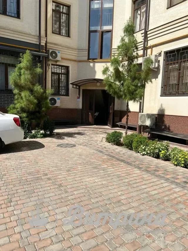 1- комнатная квартира в Яшнабадском районе Дубовая