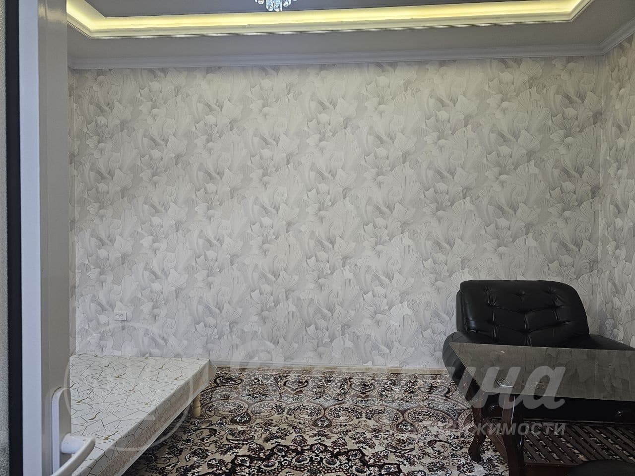 Коттедж -3 комнаты,1,2 сотки  — 7