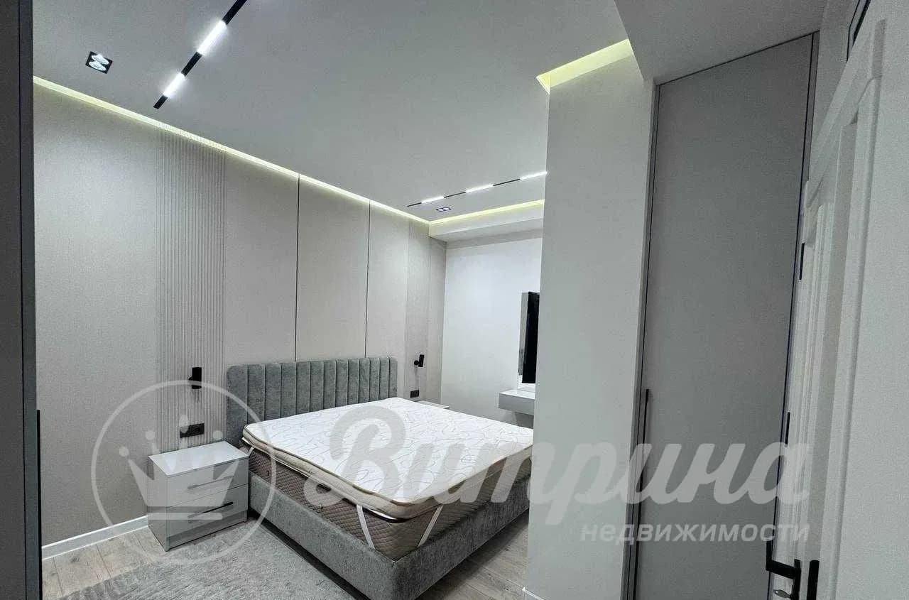 4-комнатная квартира в Яккасарае — 1