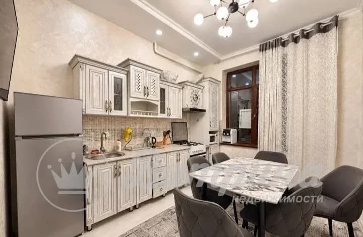 3-комнатная квартира в Мирзо Улугбеке  — 4