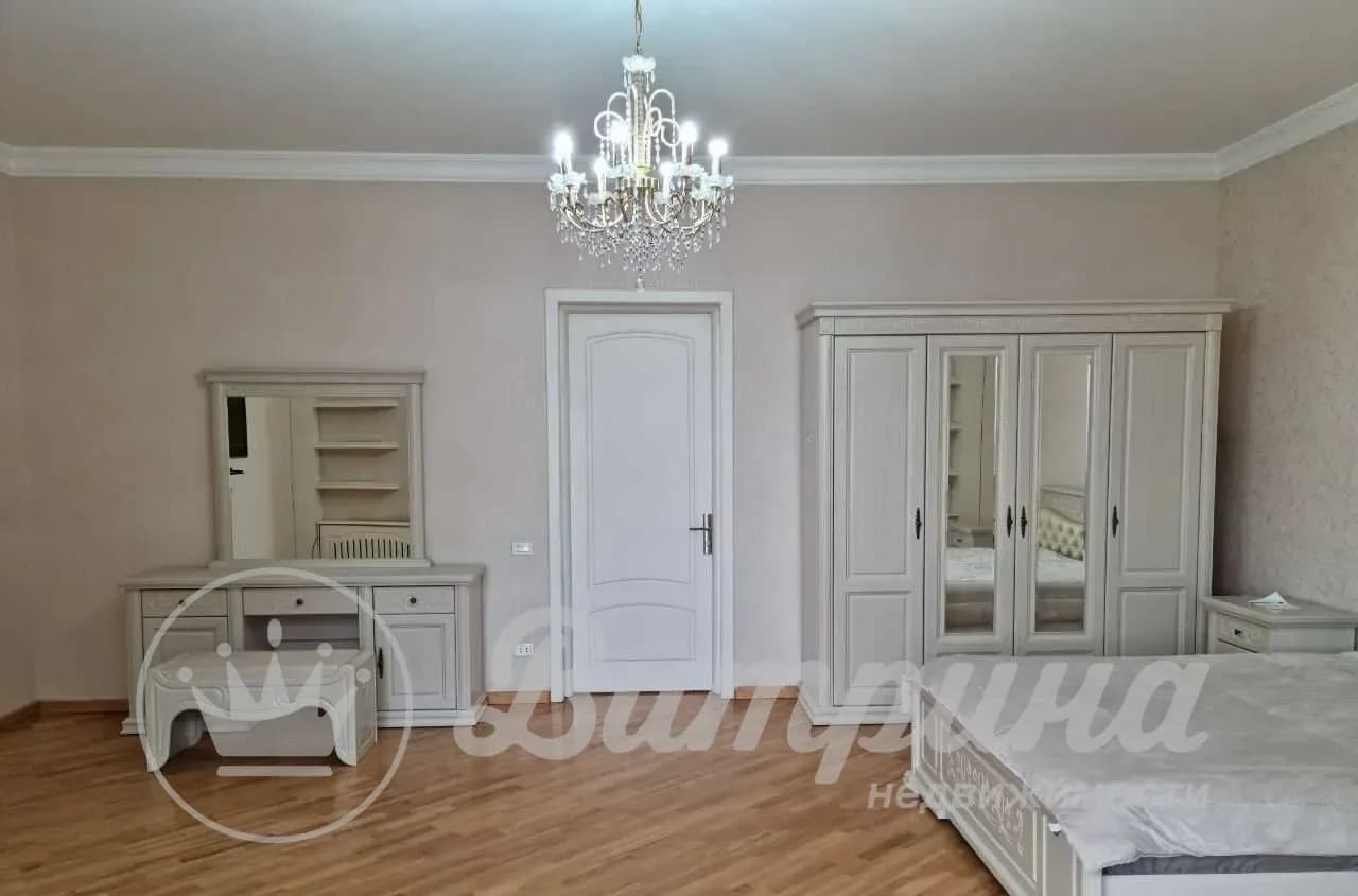 4-комнатная квартира Ойбек — 4