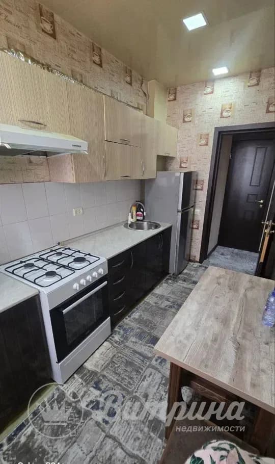 3-комнтная квартира в метро Сергели 
