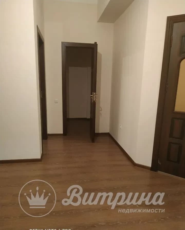 3-комнатная квартира метро Дустлик