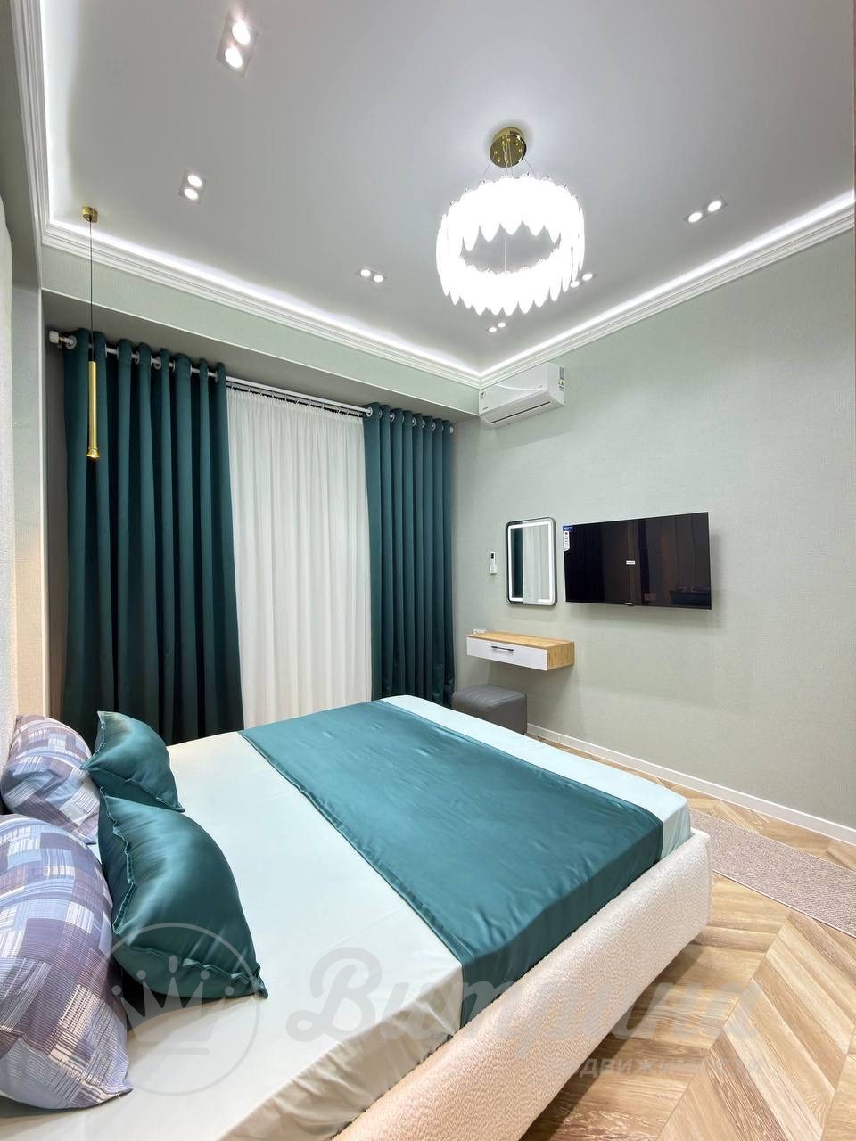 4-комнатная квартира British House — 3