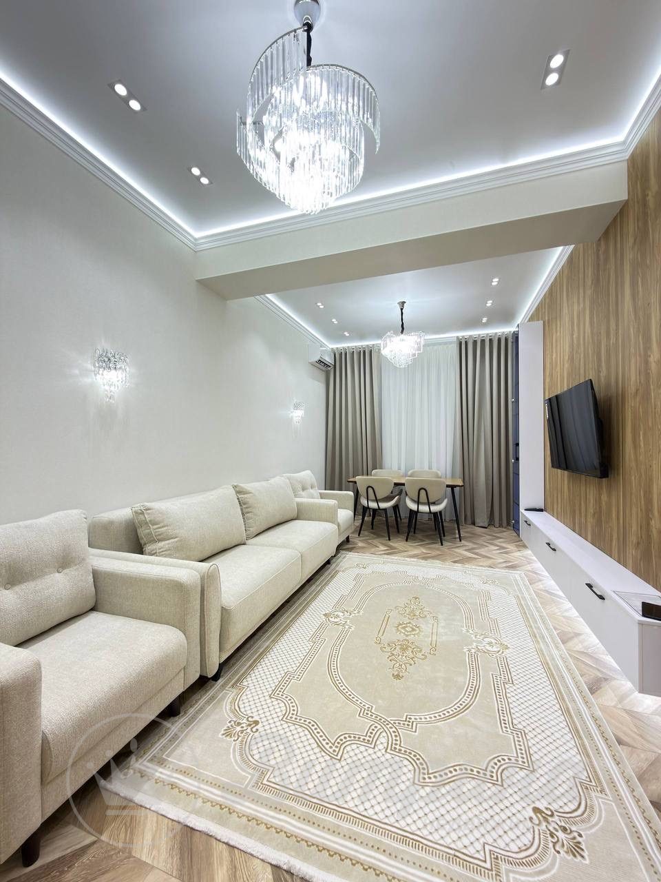 4-комнатная квартира British House — 1