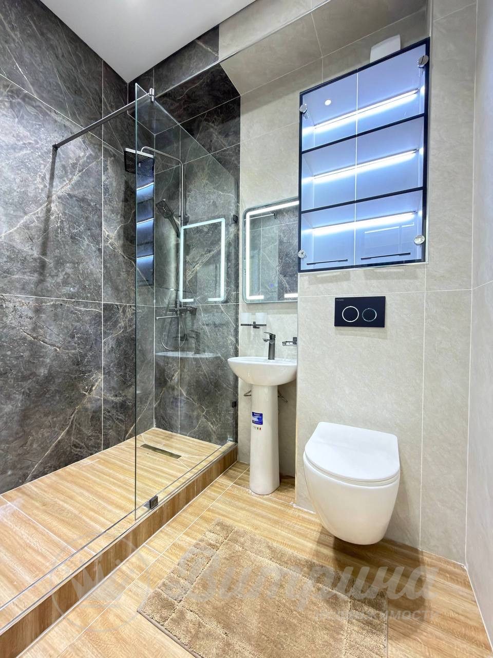 4-комнатная квартира British House — 8