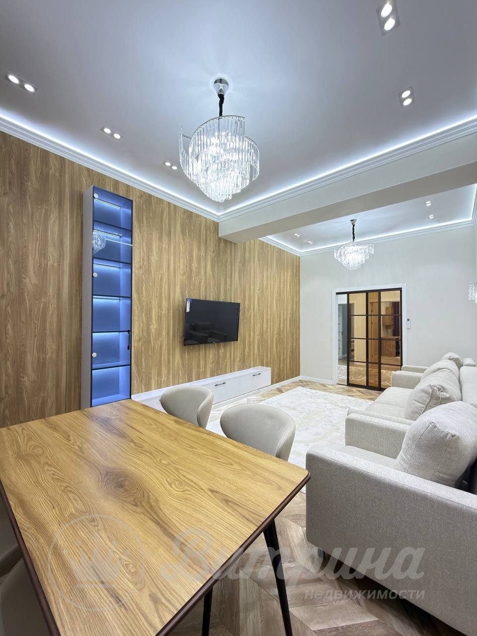 4-комнатная квартира British House — 2