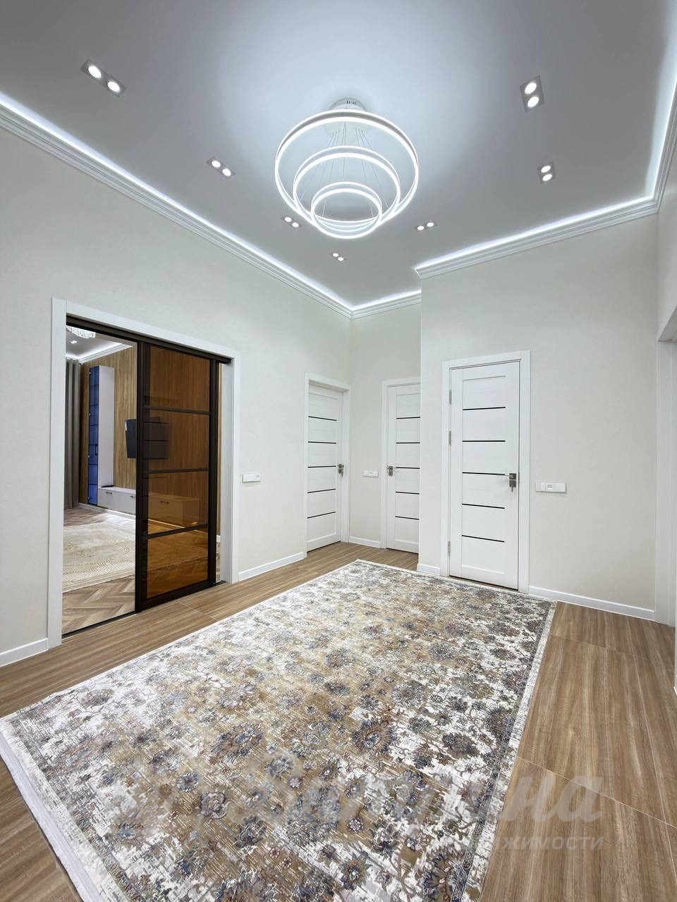 4-комнатная квартира British House — 7