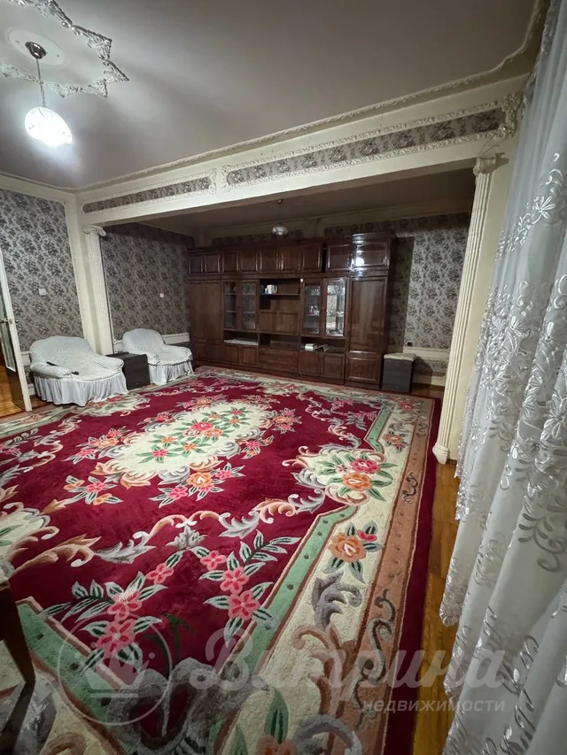 5-комнатная квартира Электроаппрат, Узбум