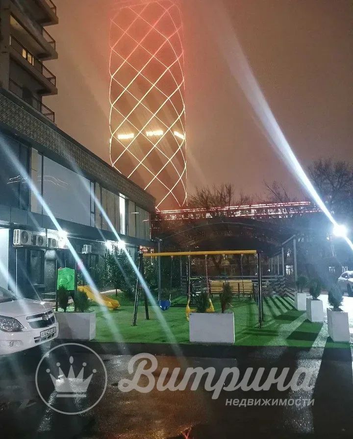 ЖК "E ONE" Коробка — 8