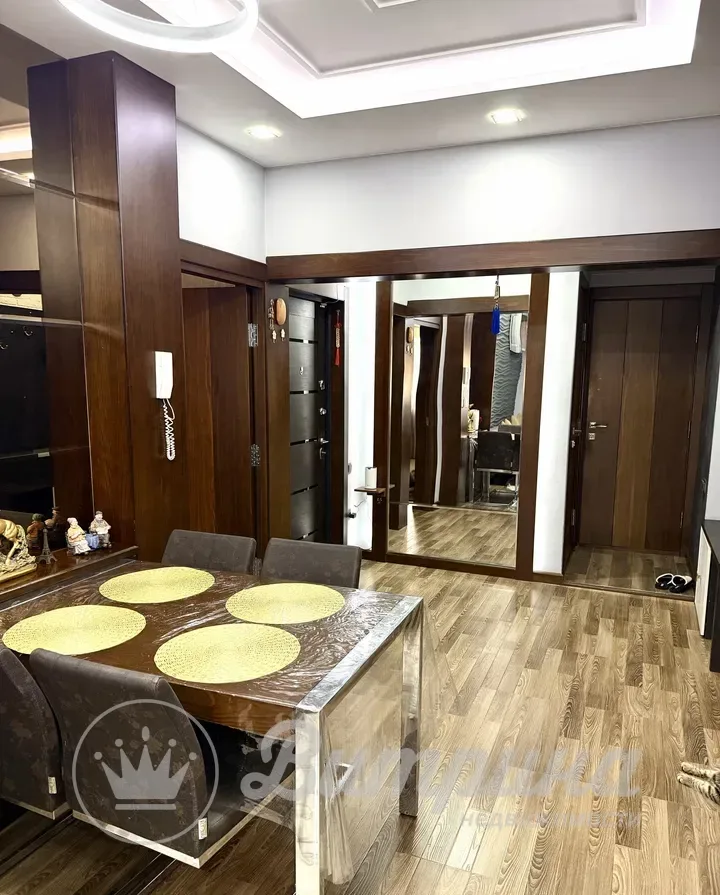 4-комнатная квартира Glamur — 3