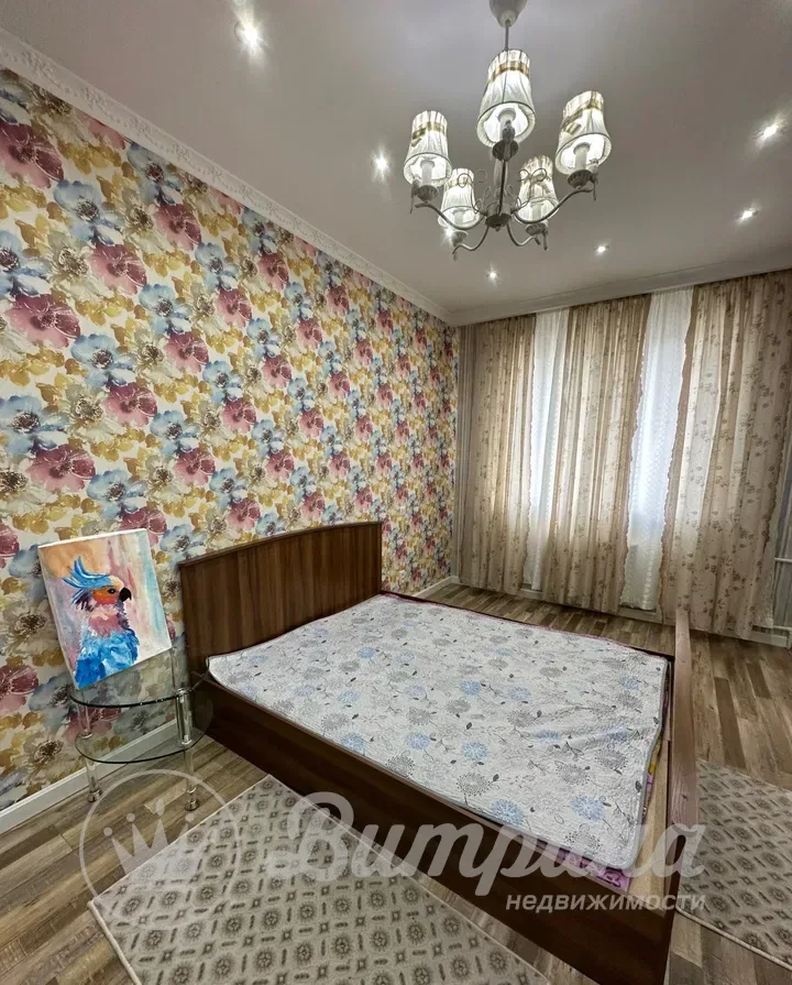 3- комнатная квартира Ойбек  — 2