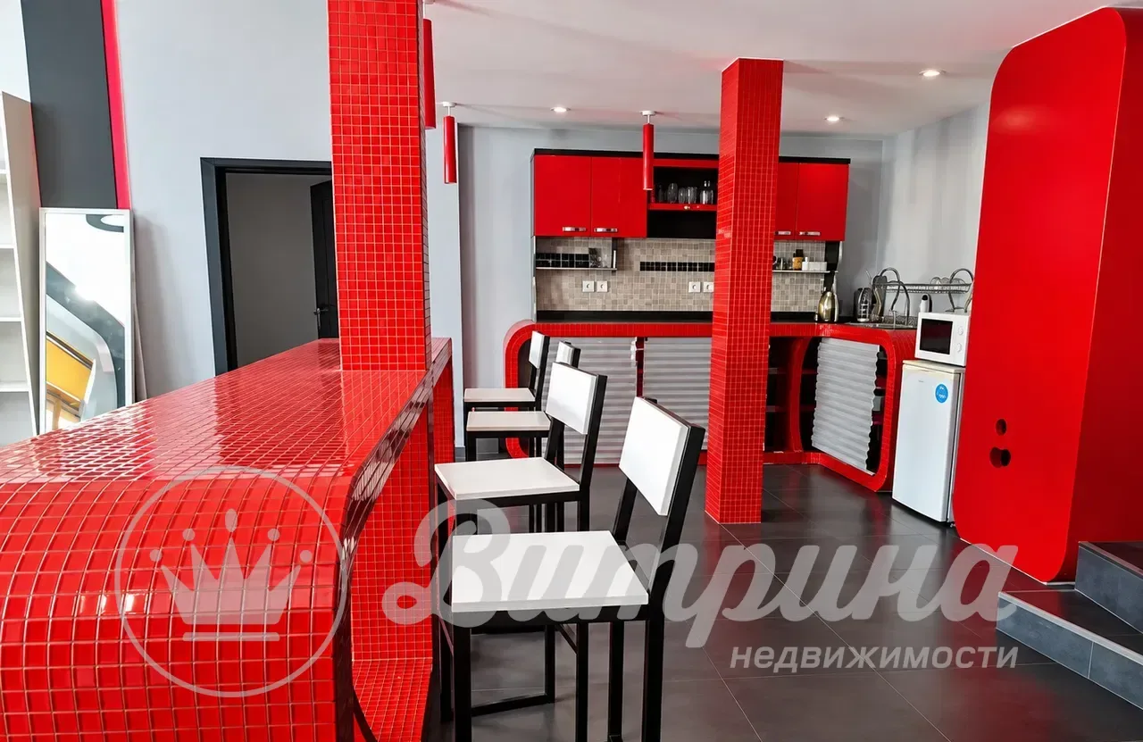2 комнатная квартира  — 8