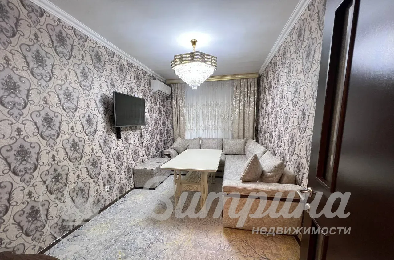3-комнатная квартира Сергелийский  — 2
