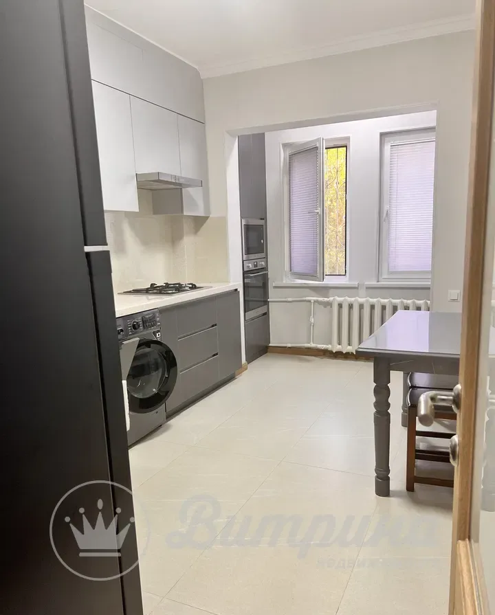 4-комнатная квартира на Ц5 — 8