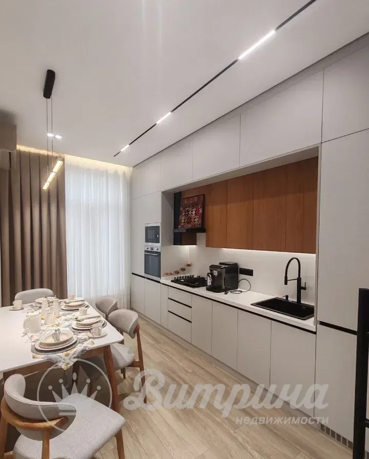 2-комнатная квартира ЖК Royal House — 6