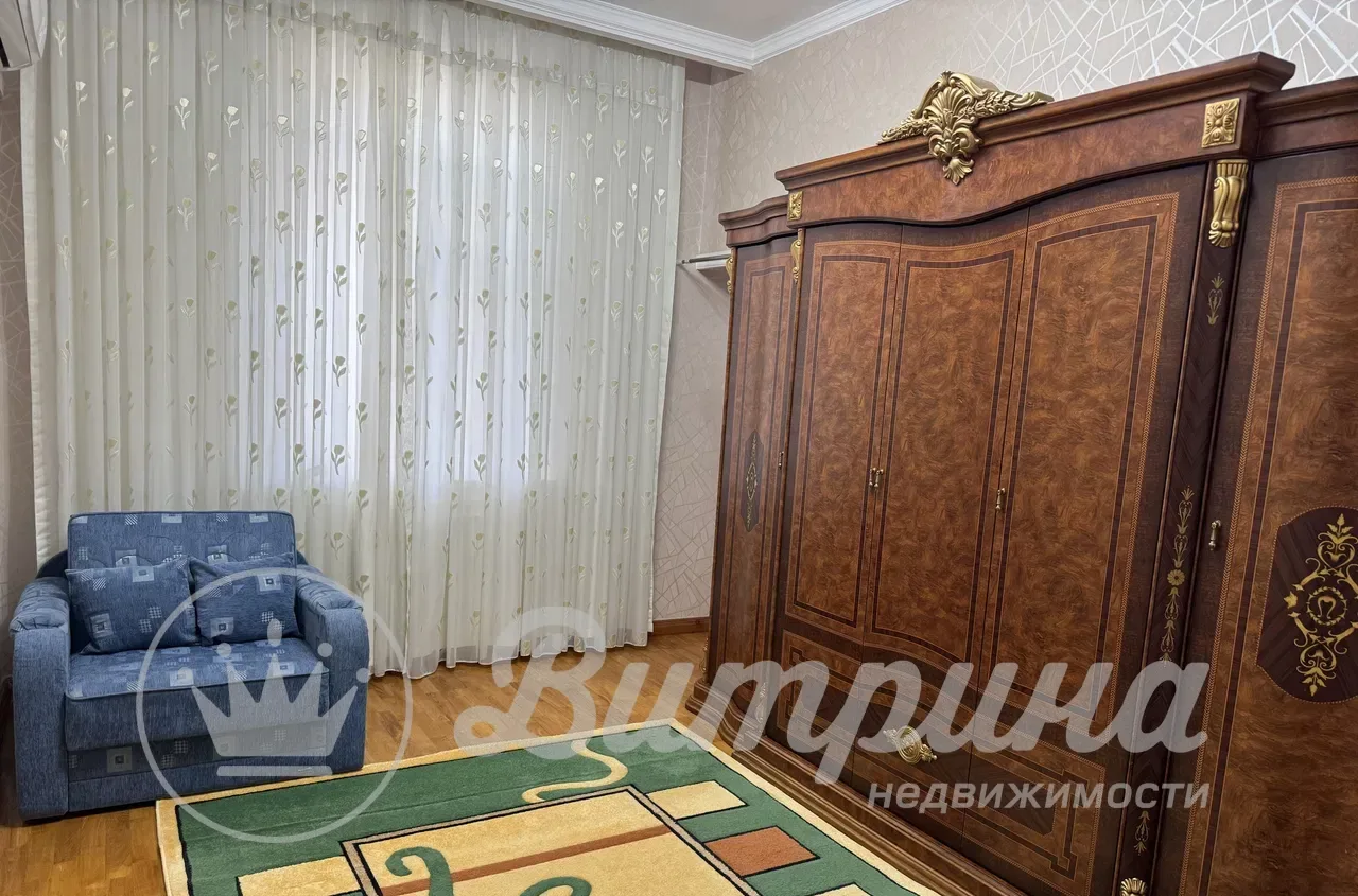 3-комнатная квартира в Мирабаде — 3