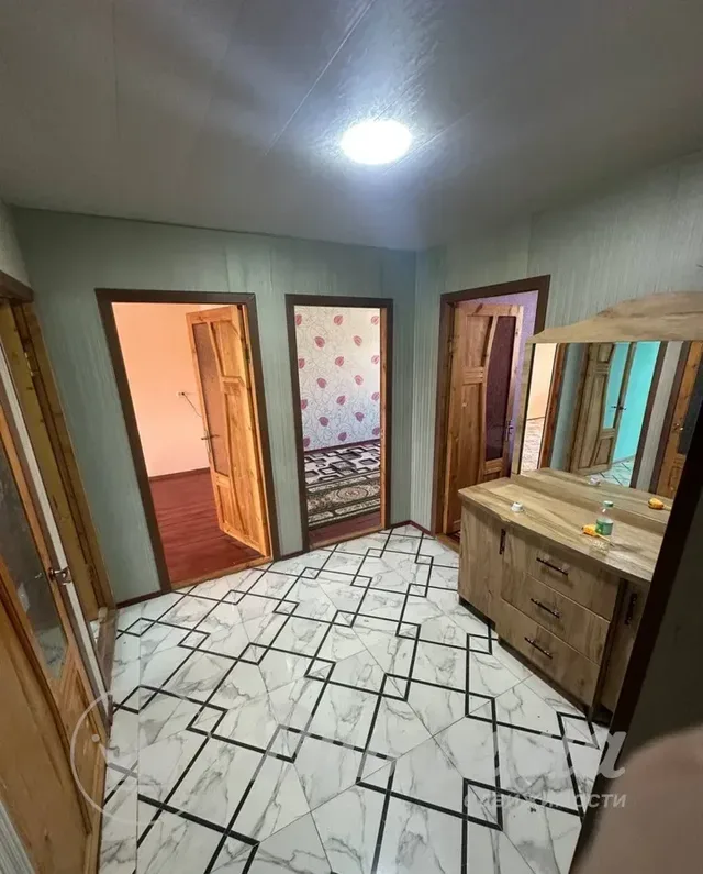 3-комнатная квартира Жаркурганский