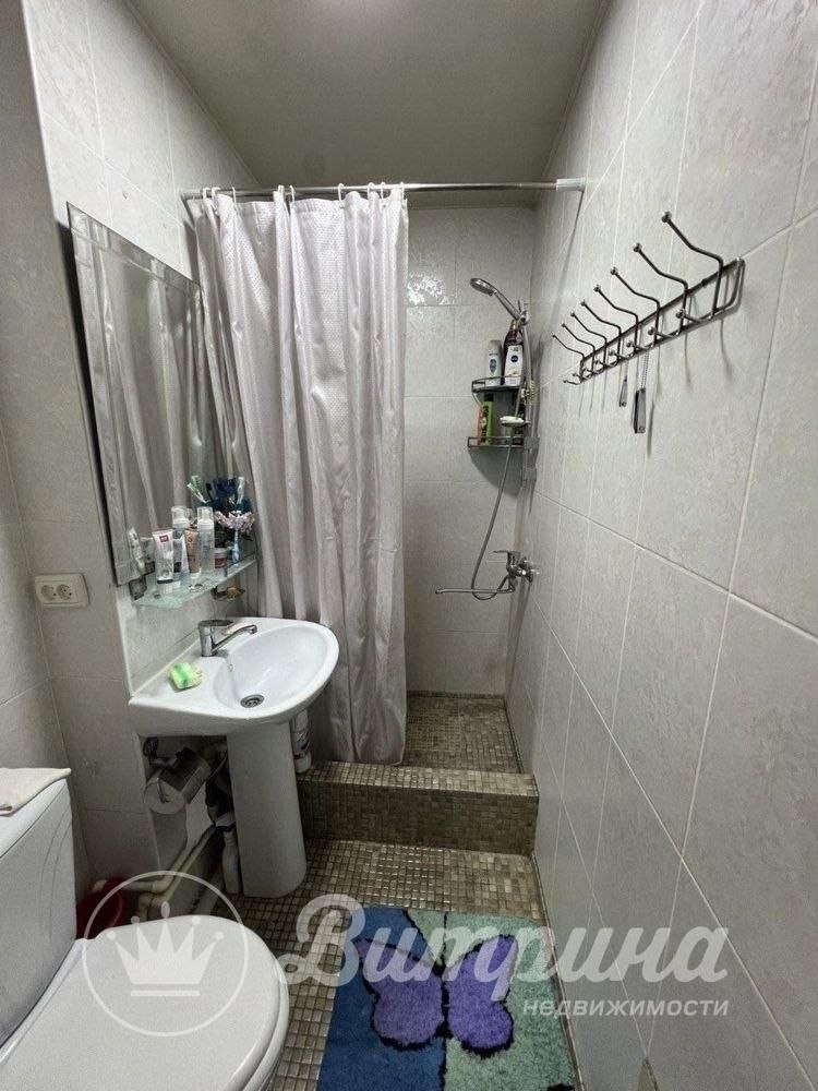 2-Комнатная высокопотолочка, Новомосковская, Аккурган